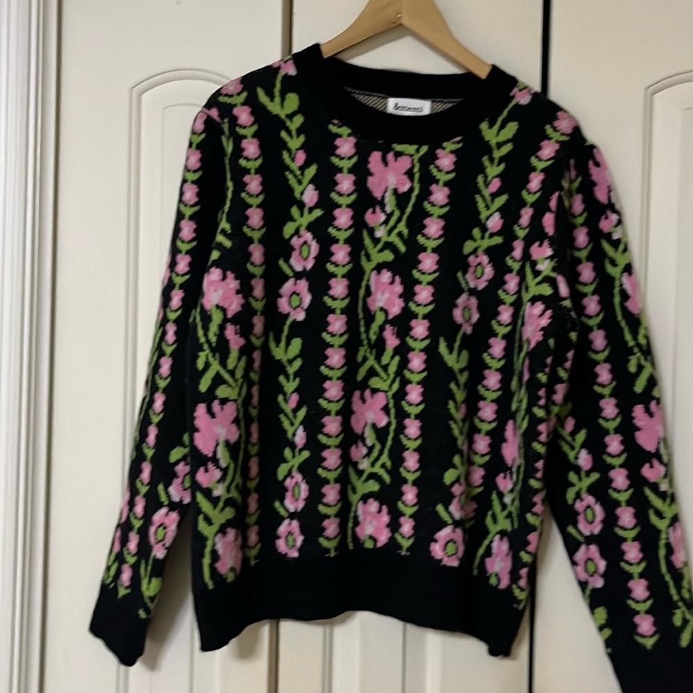 NWOT floral sweater